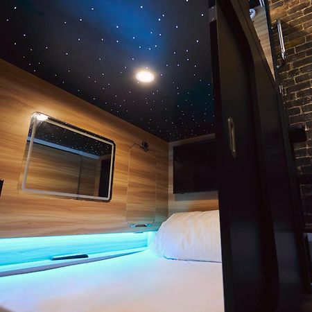 Pod Hotel Montreal Exterior photo